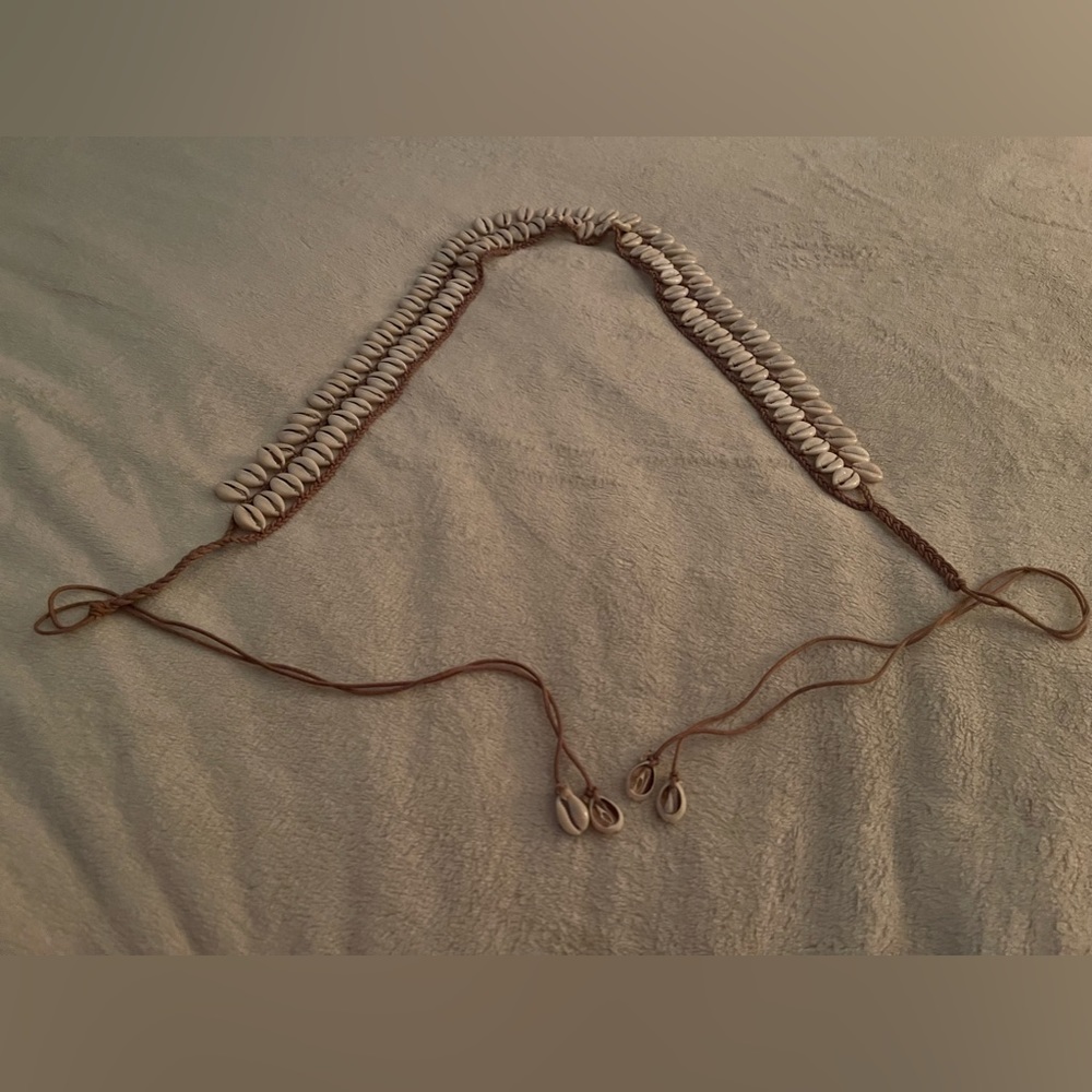 Puka Shells Women’s Macrame Belt